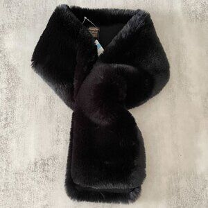 NWT J. McLaughlin Joyce Black Faux Fur Merino Wool Lining Cross Front Scarf OS